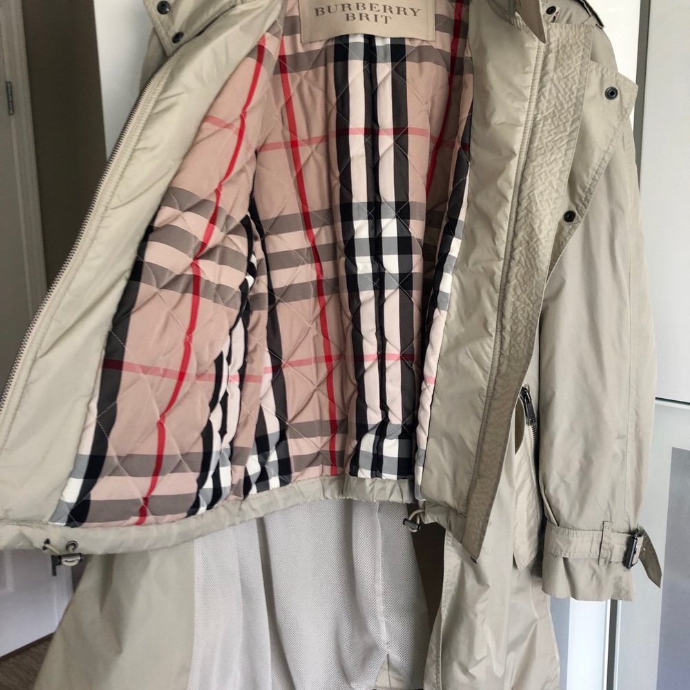 $1680 Burberry Brit trench rain check coat Sz 8